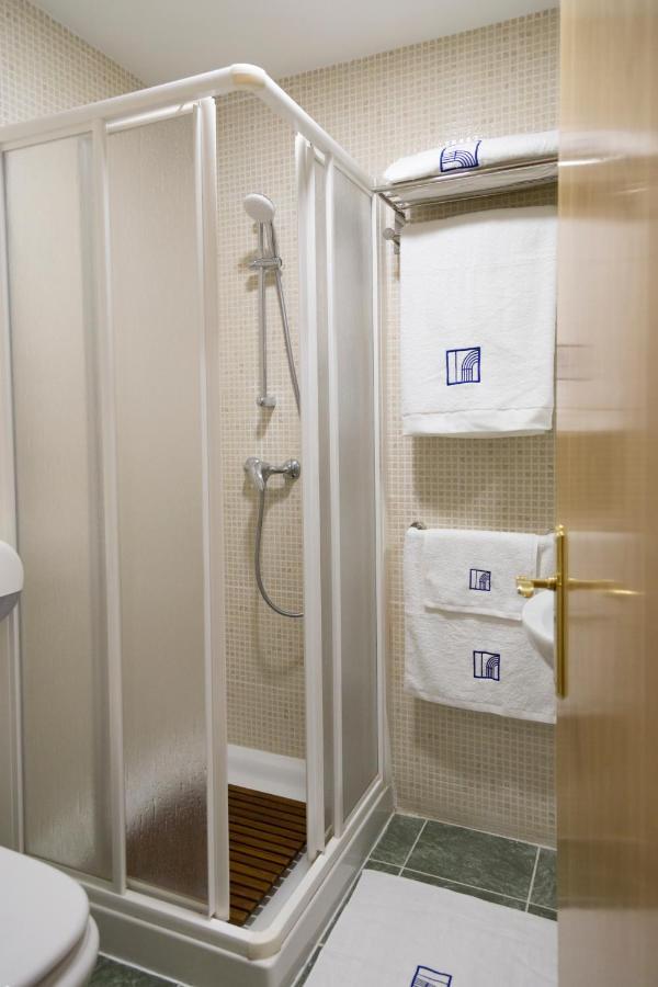 Hostal Pradaria Asador & Alojamiento Arcas ภายนอก รูปภาพ